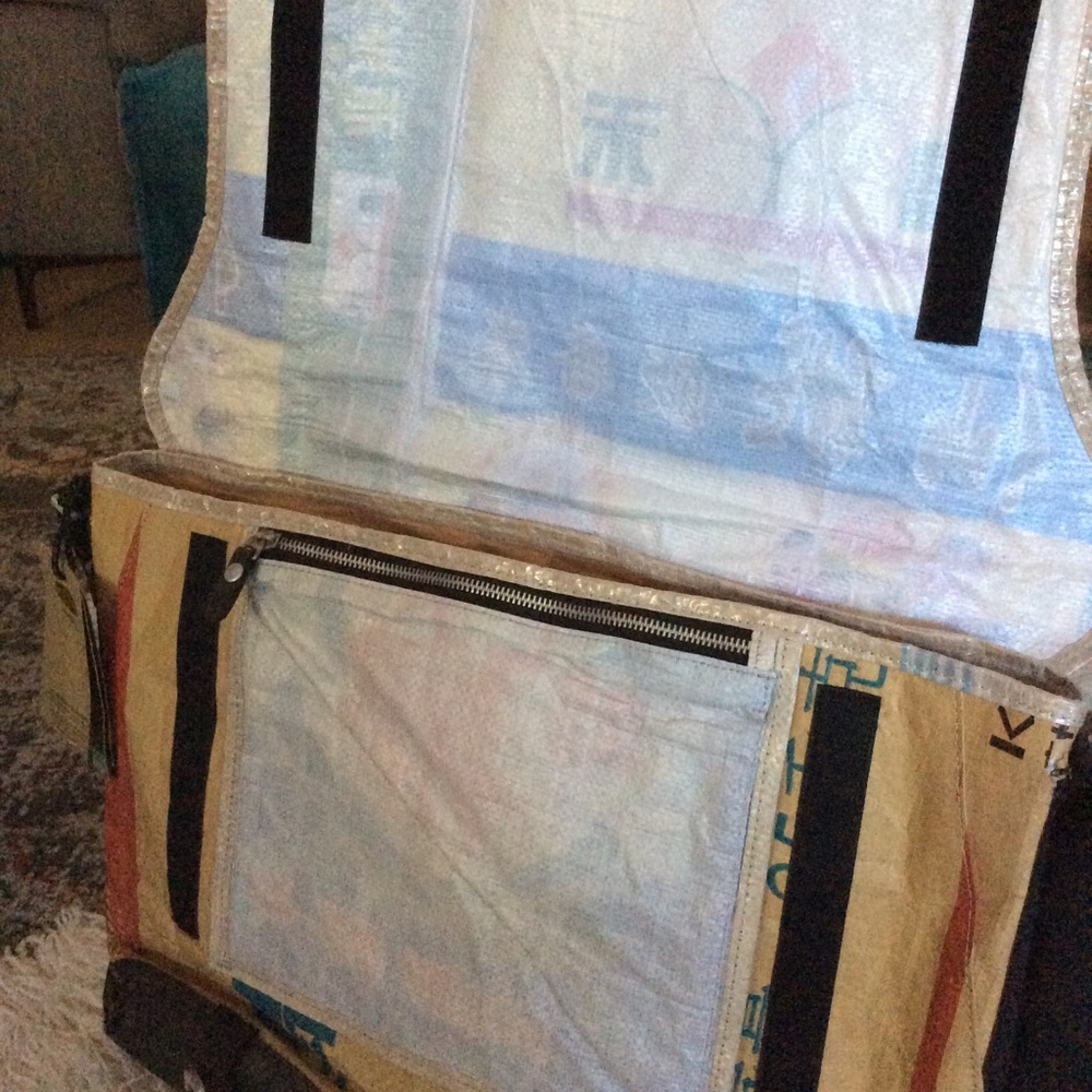 Keen Hybridlife Harvest Collection Side Bag - Picture 4 of 8